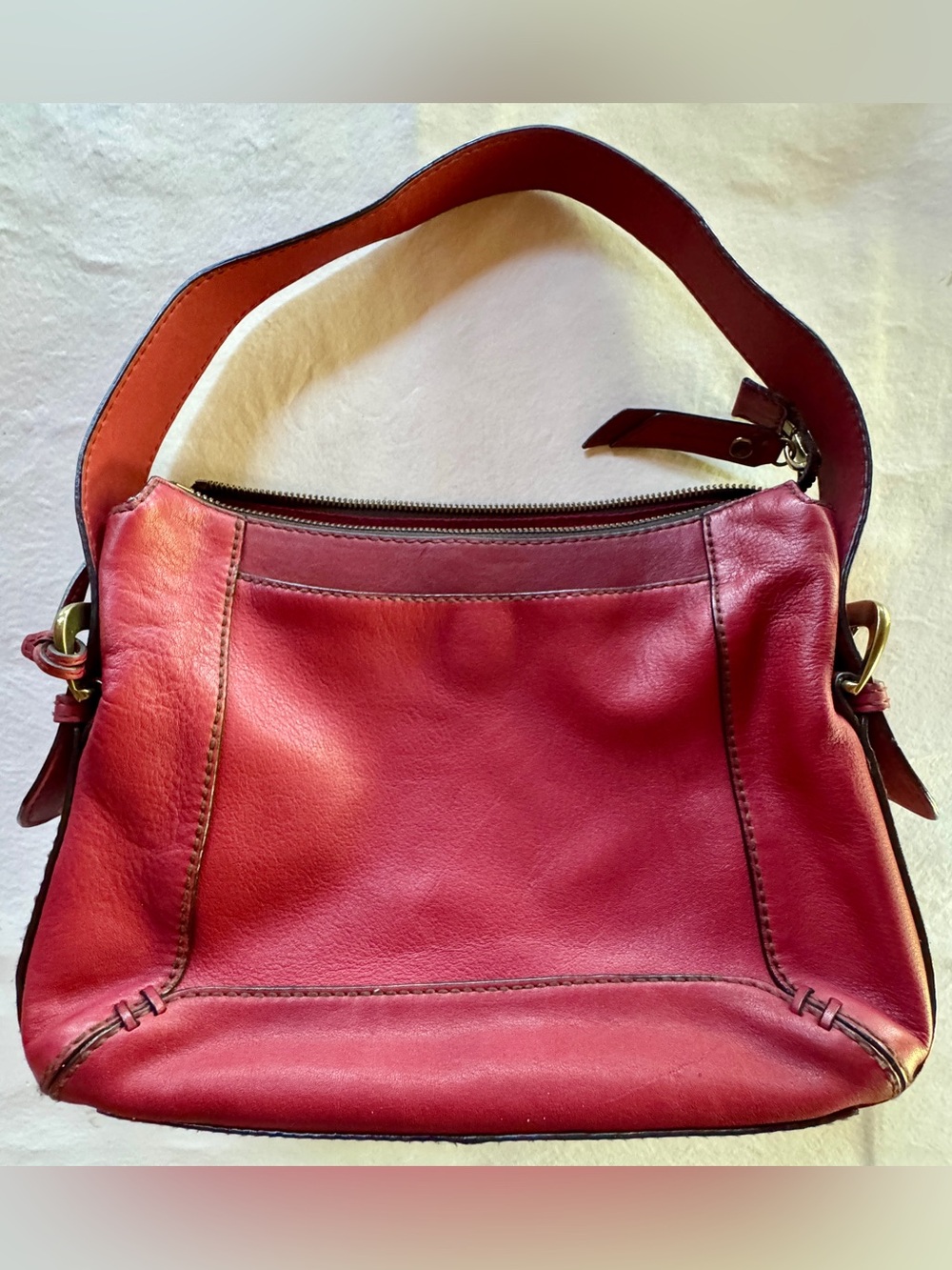 FOSSIL Red Hobo Genuine Leather Shoulder Bag or Handheld Adjustable Strap w/Key - Picture 7 of 17